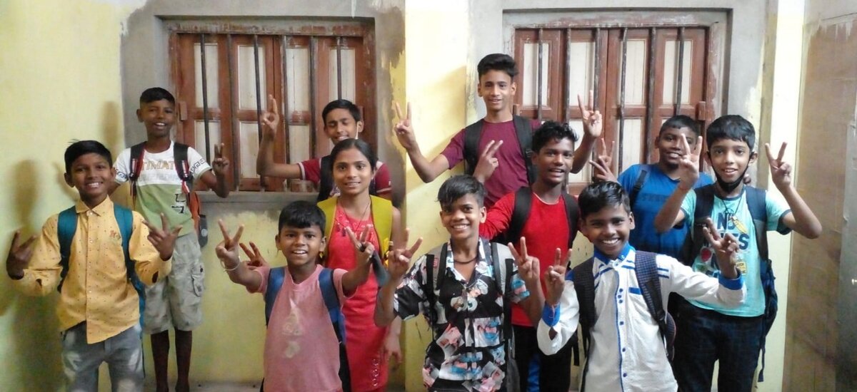 Nach 23 langen Monaten öffnen die Schulen in Kolkata  endlich wieder