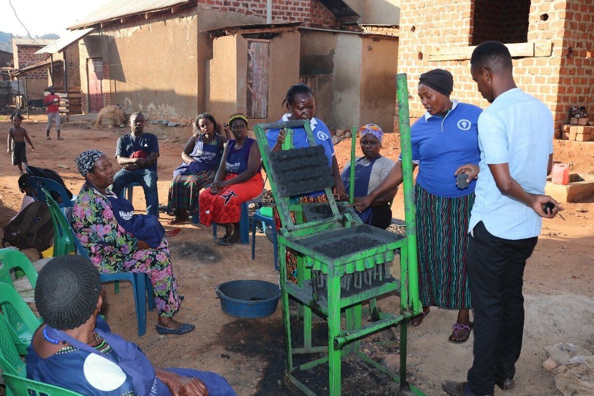 Community members in Bwaise, an urban slum in Kampala taking charge of solid waste management under the support of a local NGO’s grant funding. Photo by Frank Gramsen Kizza-Innovations for Development