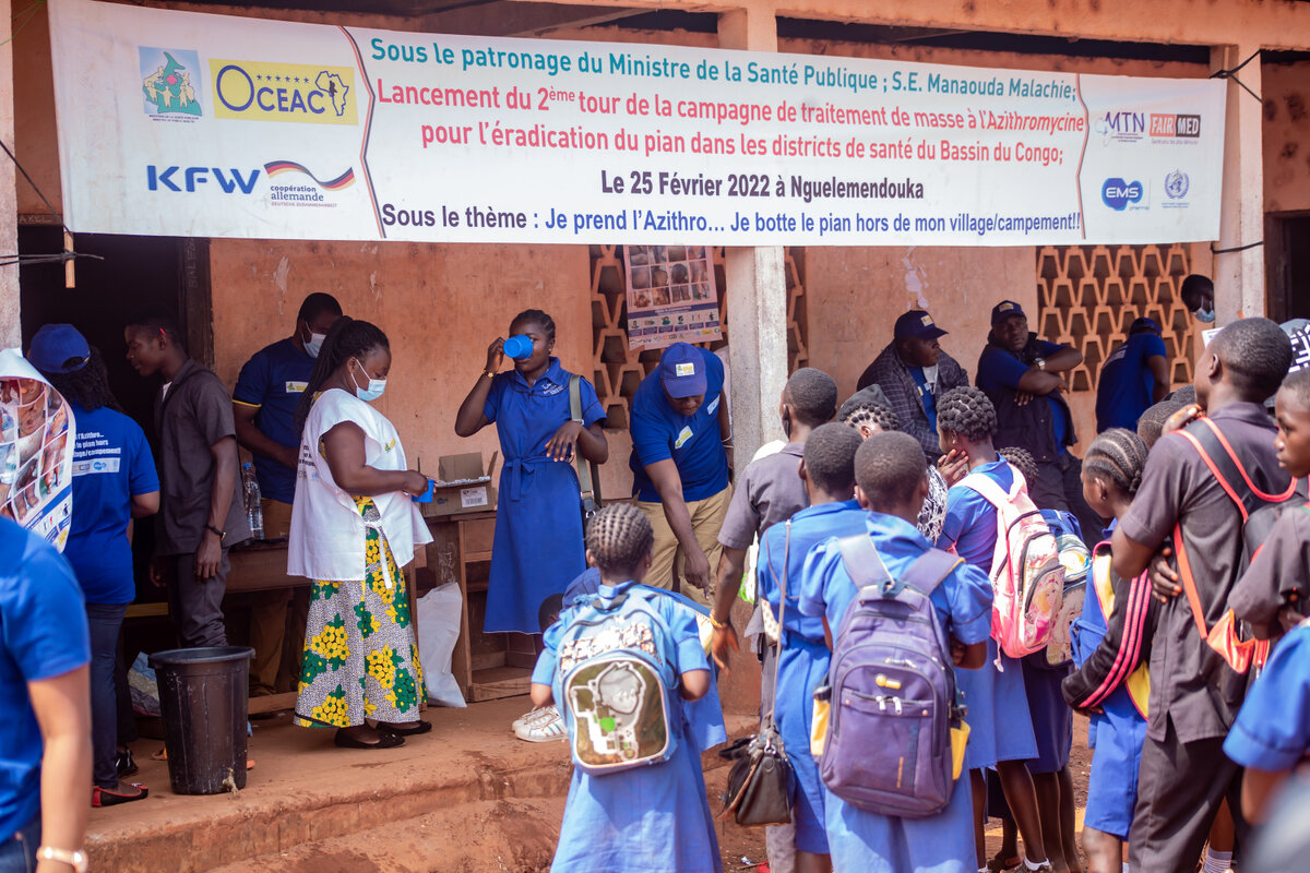 Organisation de la campagne de distribution d'azithromycine au Cameroun. Photo: © FAIRMED