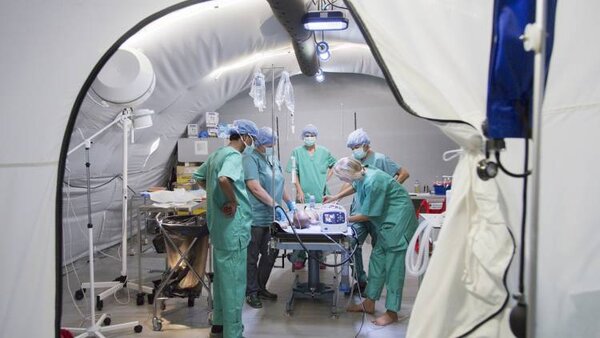Un hôpital de campagne transformé en centre de santé multifonctionnel