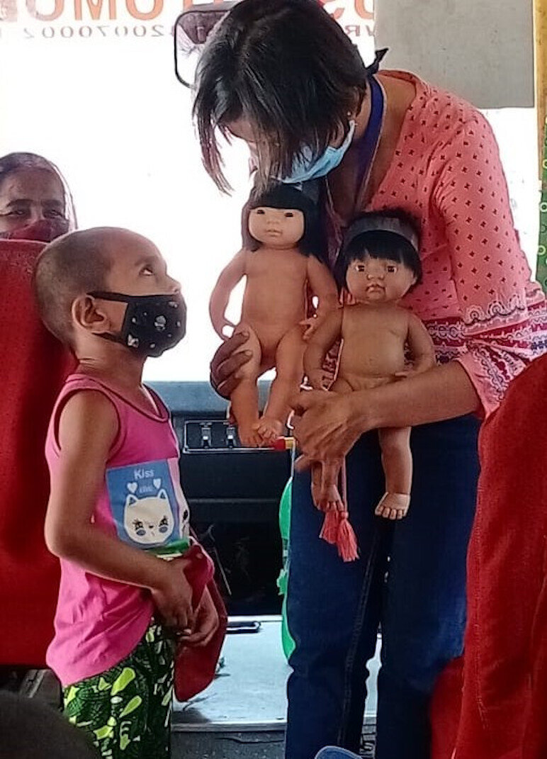 Touch sensitization session for junior children. Photo: © Calcutta Rescue<br>